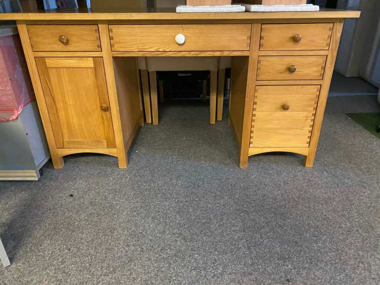 Desk.   Variety of items available, please check our other adverts.