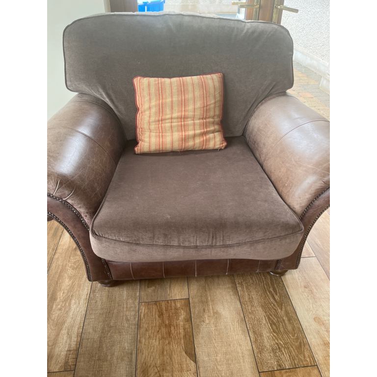 Brown Genuine Leather suite 