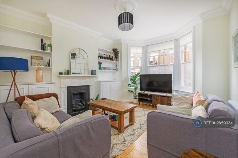 2 bedroom flat in Elmhurst Mansions, London, SW4 (2 bed) (#2859334)