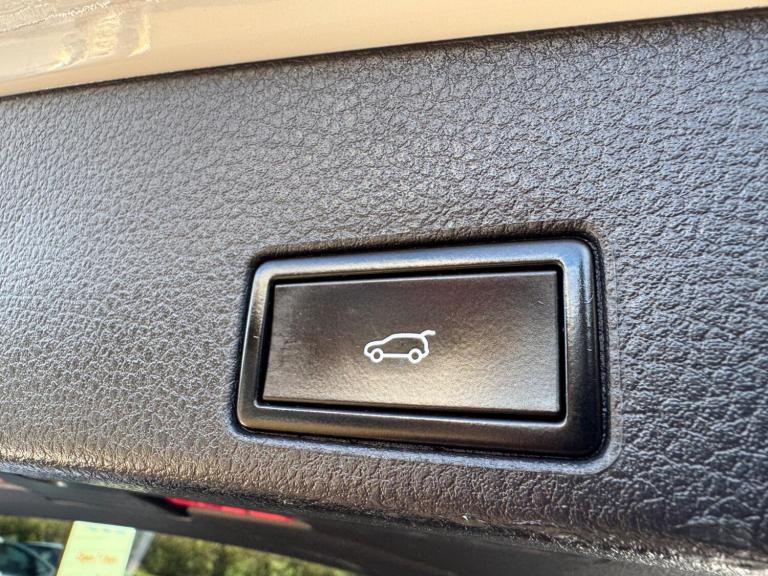 2015 Volkswagen Touareg 3.0 V6 TDI BlueMotion Tech 262 R-Line 5dr Tip Auto ESTATE DIESEL Automatic