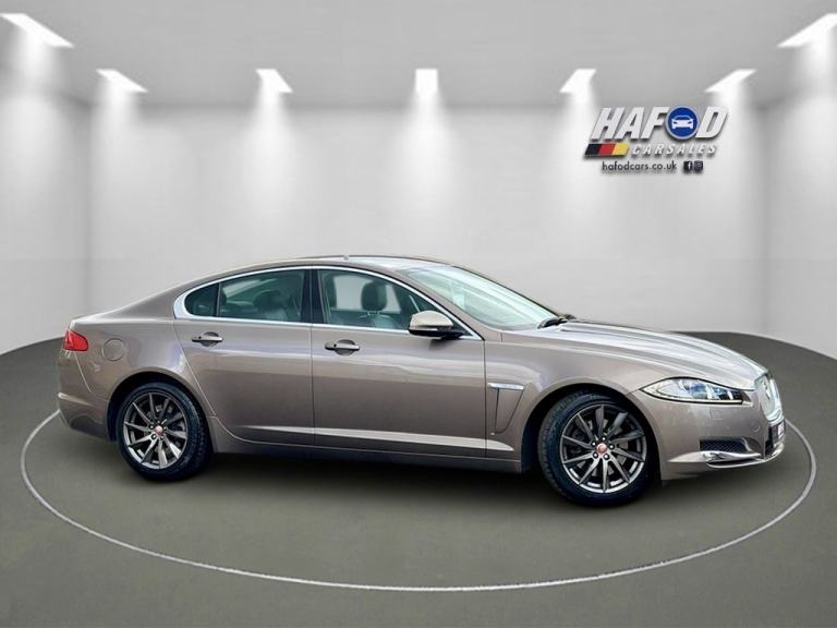 2012 Jaguar XF 2.2d Premium Luxury 4dr Auto SALOON DIESEL Automatic