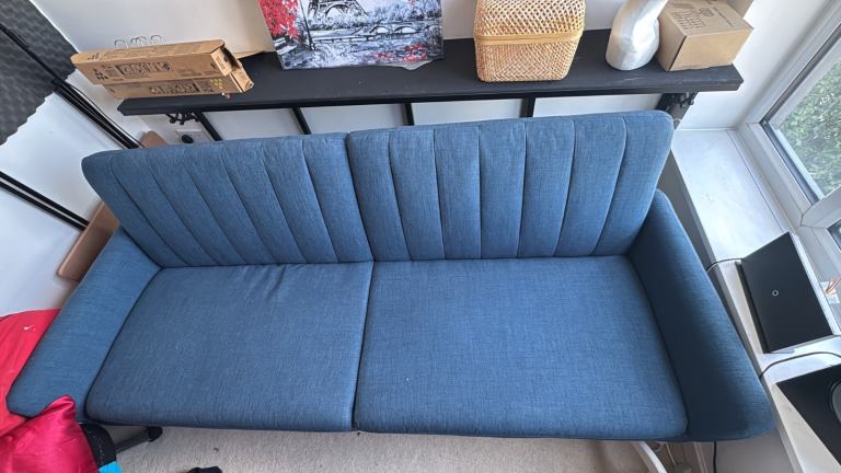 Moving house sale 