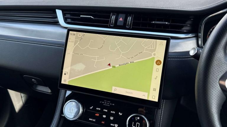  Jaguar F-Pace 2.0 P400e R-Dynamic SE 5dr Auto AWD Estate Plug-In Hy Automatic