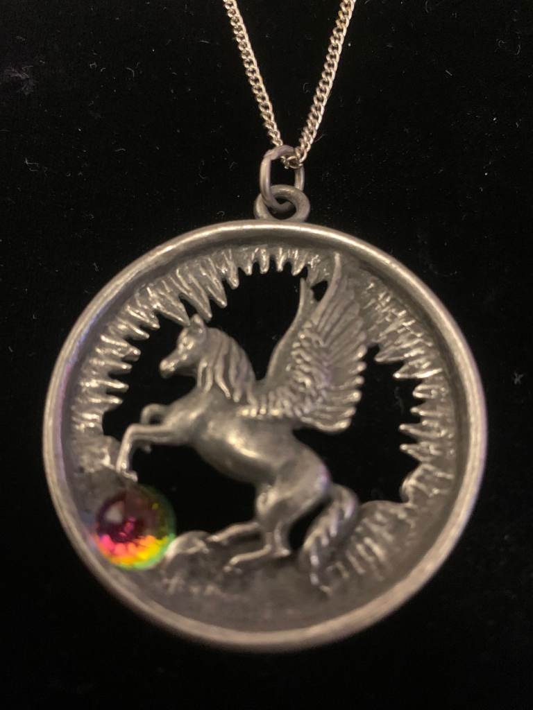 Rare MYTH AND MAGIC “Pegasus” Pewter Necklace – The Tudor Mint 1994 – Pendant No. 1004 – 30" Chain 