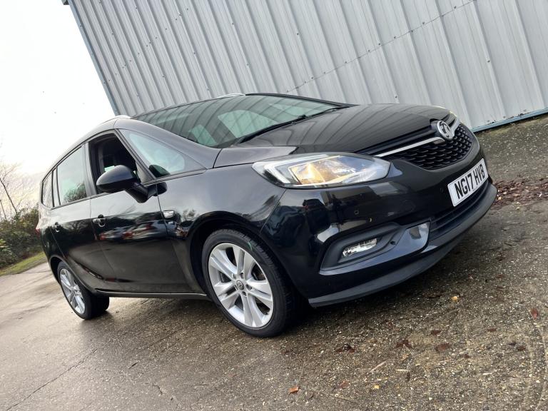 VAUXHALL ZAFIRA TOURER 1.4 i Turbo SRi Nav Black Manual Petrol 2017