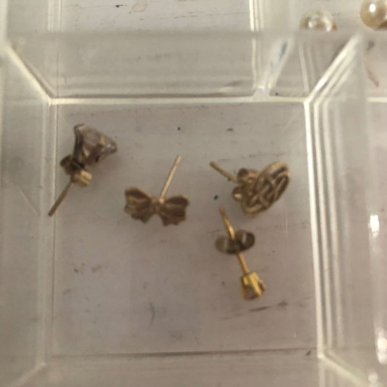 9ct Gold Earrings 