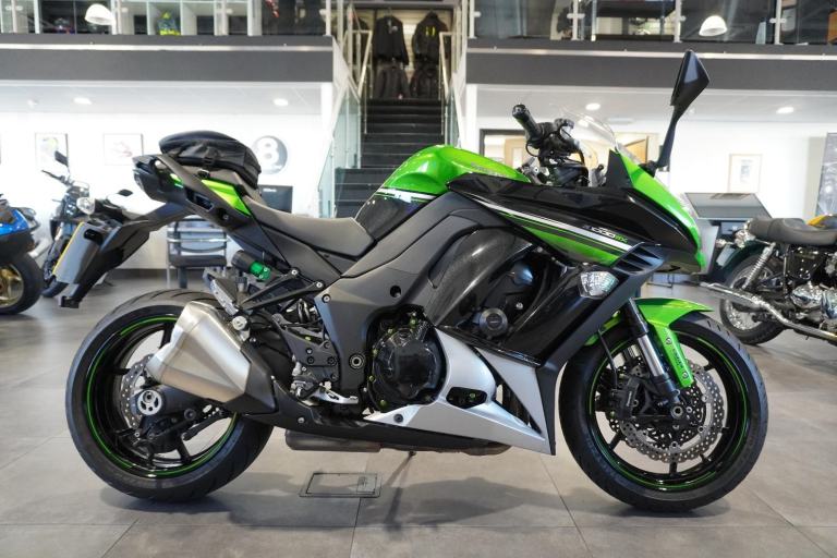 Kawasaki Z1000SX, 2016, Green with just 7923miles Only £5995. 