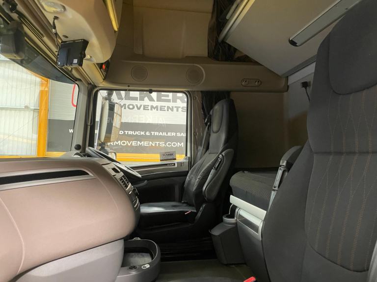 DAF XF106 530 SUPERSPACE *EURO 6* 6X2 FTP TRACTOR UNIT - 2018 - PX67 KFG