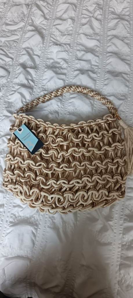 Gold /beige woven shoulder bag 
