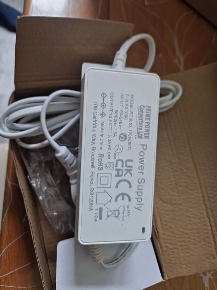 12VDC 5A 2.1mm C+ 1.5M DC lead