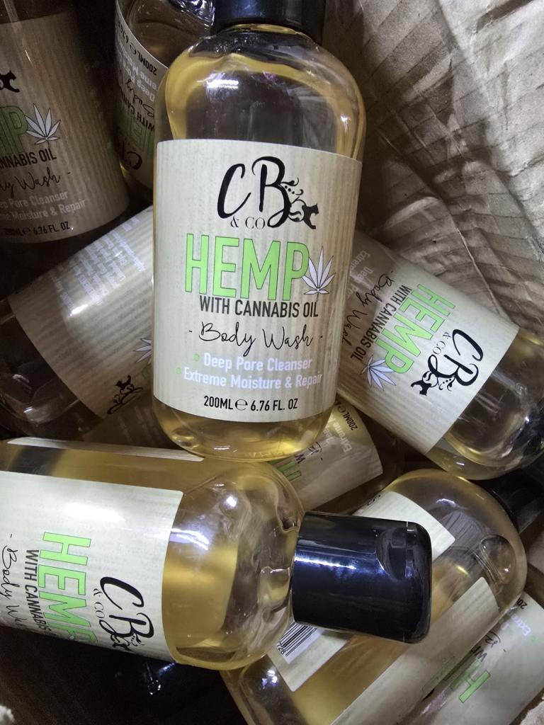 Brand new joblot 10 x hemp body wash infused with c*nnabis oil 250ml 