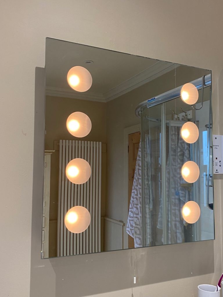 Working Electric Bathroom Mirror with lights