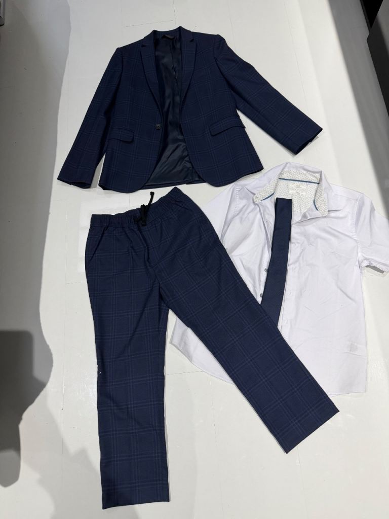 Boys suit 