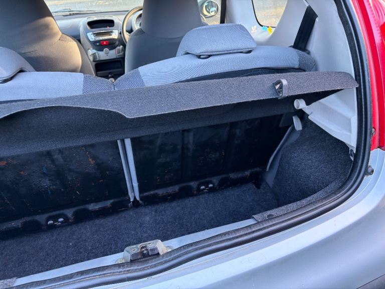 Peugeot, 107, 3 Door Automatic. FSH - Excellent Condition - £20 Road Tax