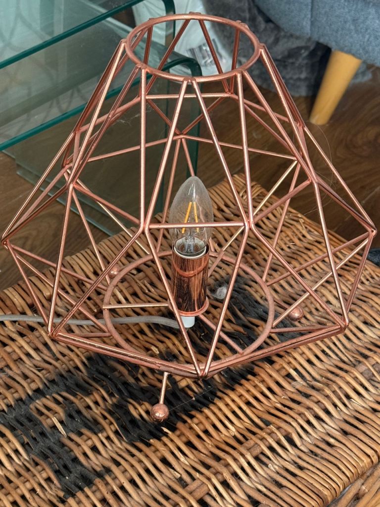Copper Geometric Table Lamp with Bulb – Good Condition