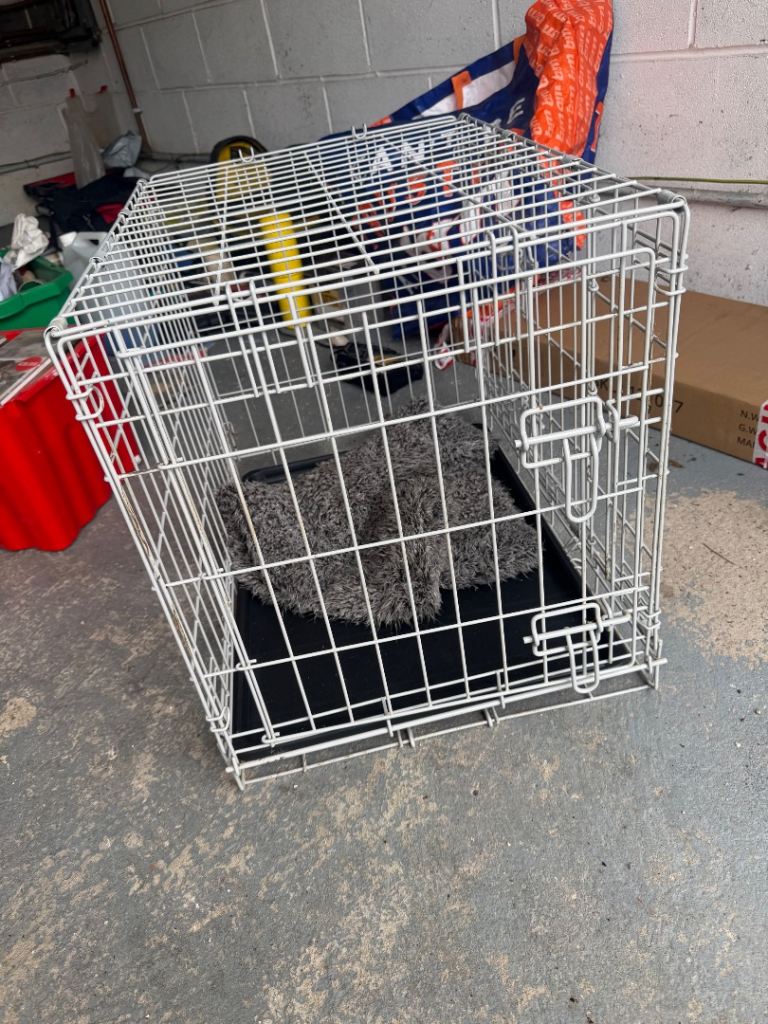 Small dog crate 
