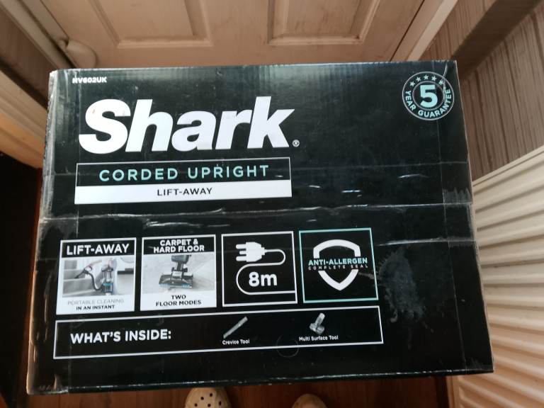 Shark corded upright lift away hoover