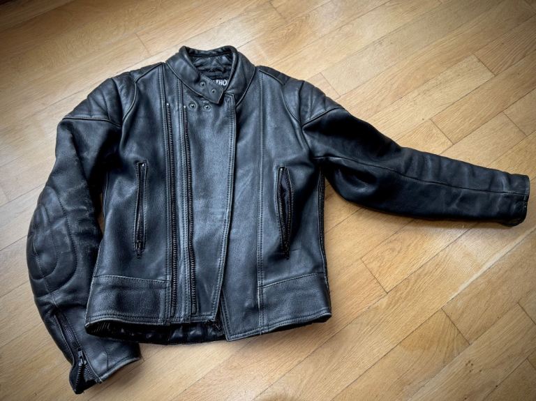 Stunning women’s vintage Frank Thomas biker jacket 