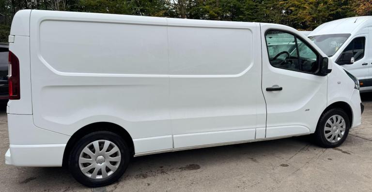 2018 Vauxhall Vivaro 1.6 CDTi 2900 Sportive Panel Van 5dr Diesel Manual L2 H1 Euro 6 (120 ps) PAN...