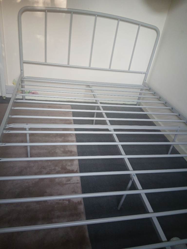 FREE double bed frame 