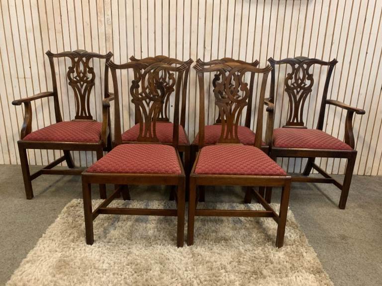 Dining Chairs (Mahogany Chippendale Style) 4x Chairs 2x Calvers Red Upholstered Drop-in Seats.  