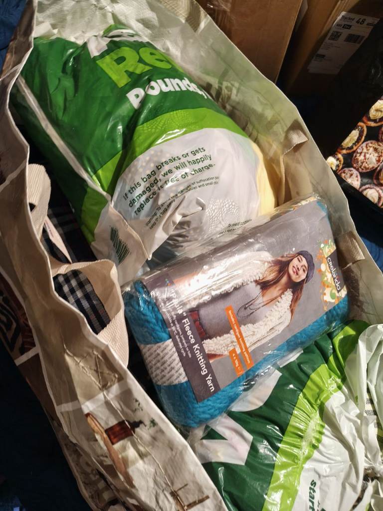 Massive bag of fabric and wool free 