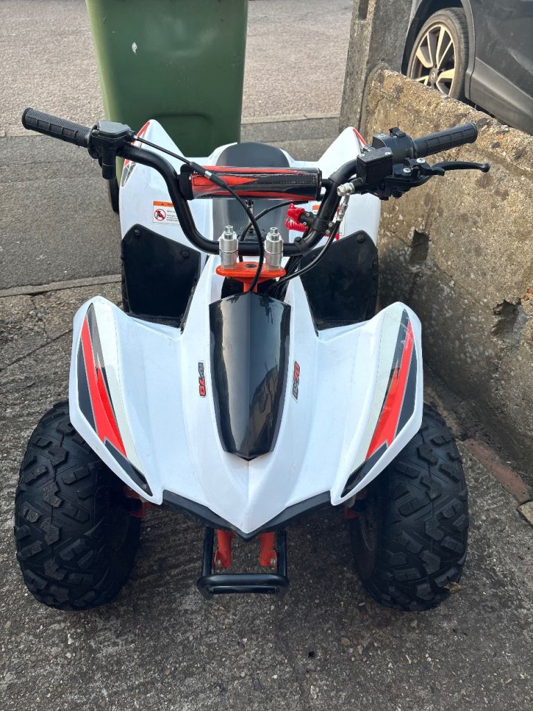 Kayo Kids Quad Bike - White and Red, Good Condition