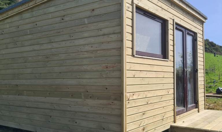 Garden rooms, cabins, pergola's. Fencing and decking