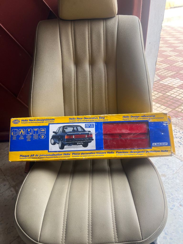 Bmw E 30 for Facelift rear panel NOS!!