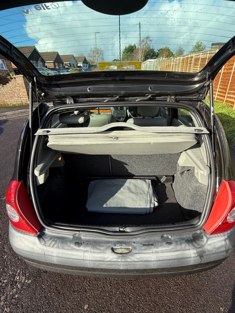 Renault, CLIO, AUTOMATIC 5 door hatch VERY low miles