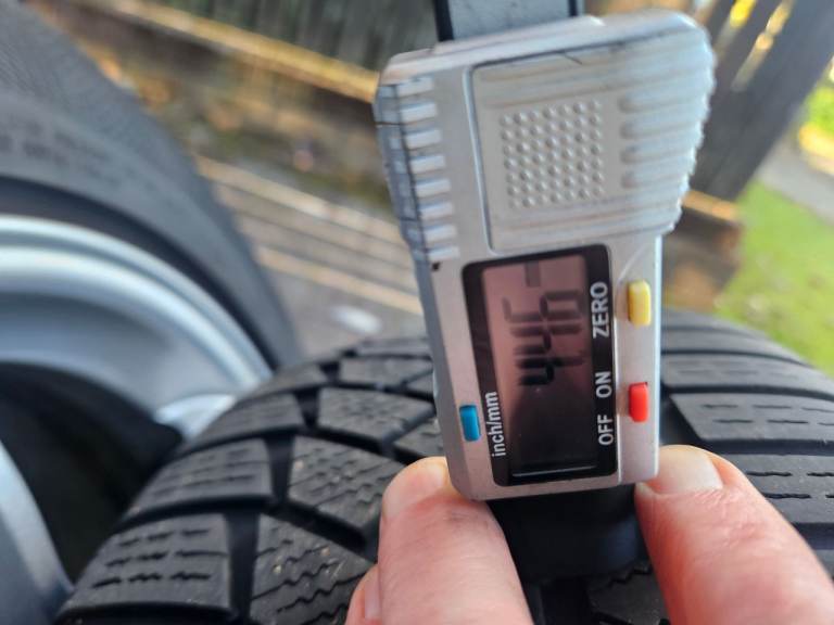 18 inch Continental Winter Tyres and Alloy Wheels 