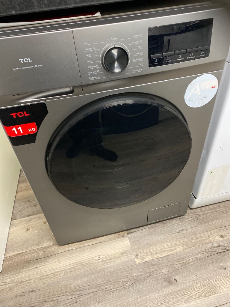TCL 11 kg washing machine