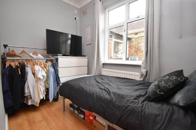 🎉2 Bright Double Rooms in Seven Sisters | Modern Home with Garden 🎉