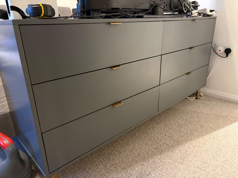 Six-Drawer Chest of Drawers Grey