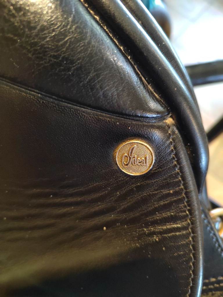 Black Ideal GP 18 M/W saddle