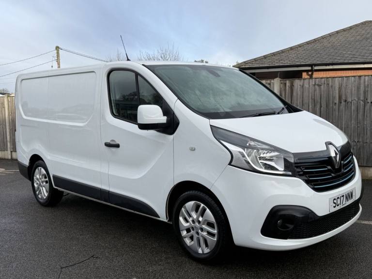 2017 Renault Trafic 1.6 dCi 27 Sport Nav Panel Van 5dr Diesel Manual SWB Standard Roof Euro 6 ( P...