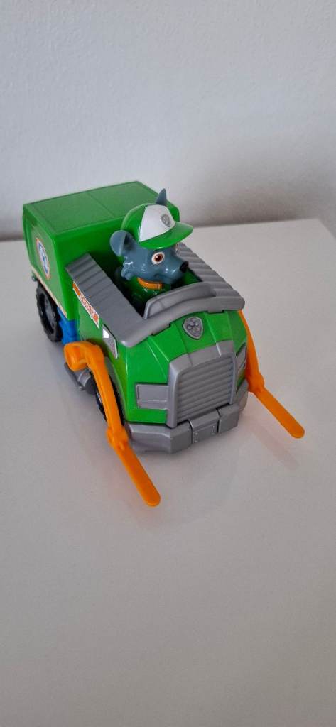 Paw Patrol Rocky Recycling Truck & Figure – Green, Good Condition