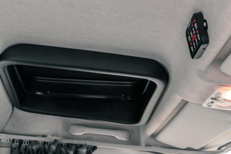 IVECO DAILY 2025 180BHP 7.2T HIMATIC TWIN DECK CAR TRANSPORTER RECOVERY TRUCK