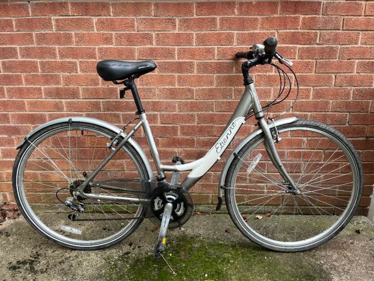 Apollo Etienne City Bike – 19inch aluminiumframe 