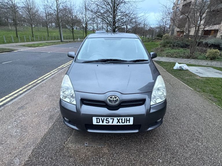 7 seater Toyota verso 1.8 automatic petrol,very low miles 90k,drives perfect,immaculate condition