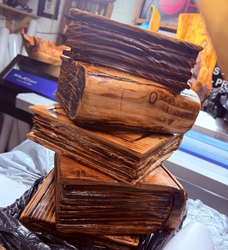 Occasional table/pot stand chainsaw carved in Douglas Fir