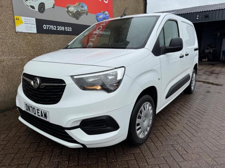 2020 Vauxhall Combo 2300 1.5 Turbo D 100ps H1 Sportive Van PANEL VAN DIESEL Manual
