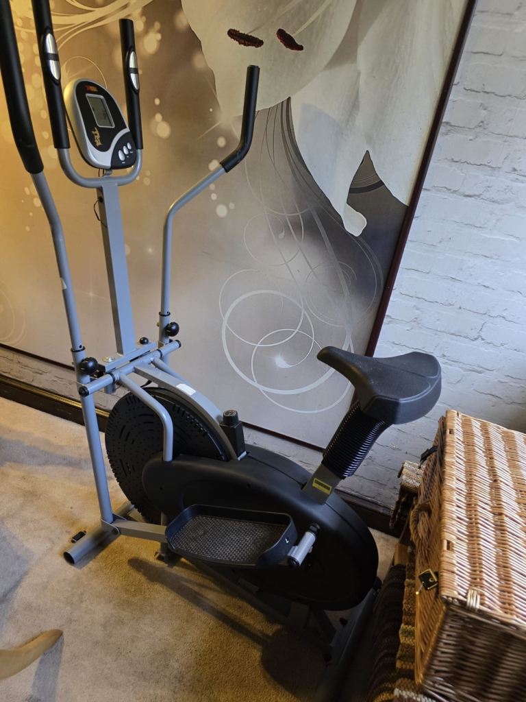 image for Cross trainer 