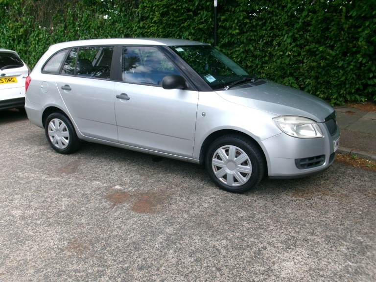 Skoda Fabia 1.6 16V Automatic Estate 5dr, 2009(59) Petrol, cheap car
