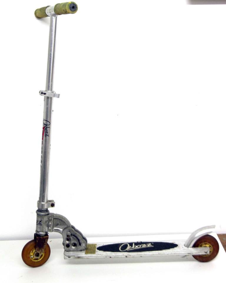 micro scooter Ozbozz  Dart 4500