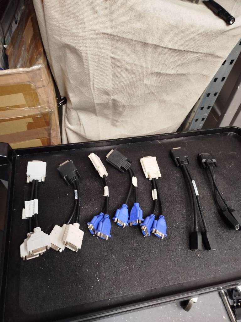 7x Adapter/converts 59-Pin Male to Dual Female pin 24+1 , pin 15 & displayport
