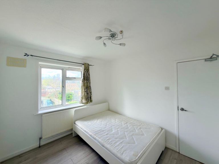 Rent *** 2 Double Rooms  Own WC / Shower HARROW HA3 
