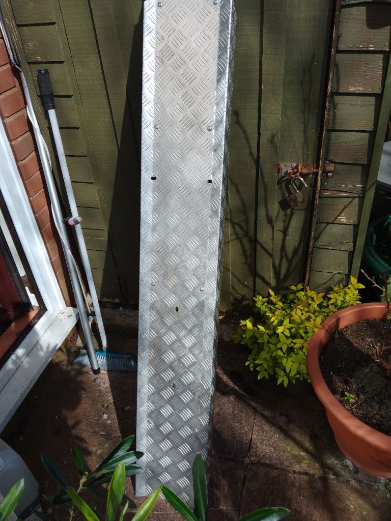 Sturdy alloy motorcycle ramp.