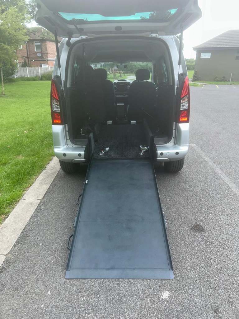 Citroen Berlingo 1.6BlueHDi Feel Auto Wheelchair Accessible Vehicle WAV