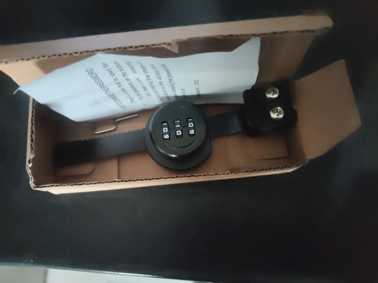 Vivarium lock
